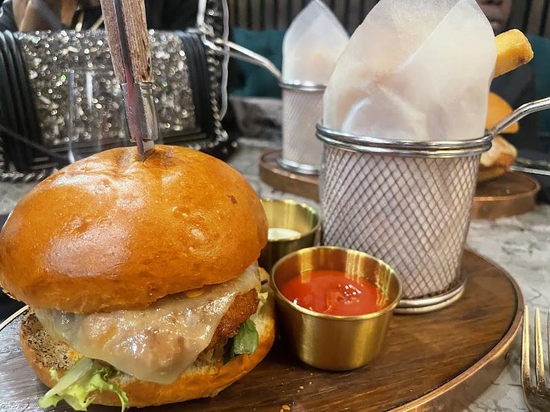 COCO Canary Wharf - Restaurant & Lounge in London